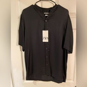 Men’s Size M Black Viscose Satin-Feel Monk Shortsleeve Collared Buttondown Shirt